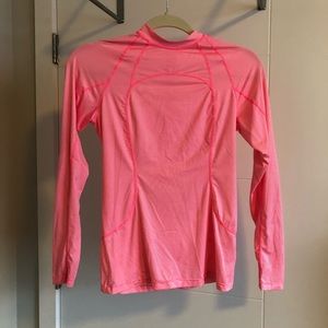 Lululemon one love rash guard size 6